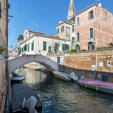 Ca' Fettier Canal View